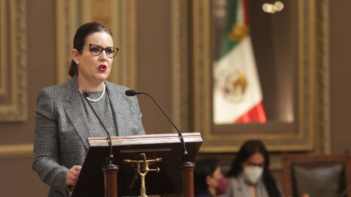 Quién es Ana Lucía Hill la encargada de despacho en Puebla