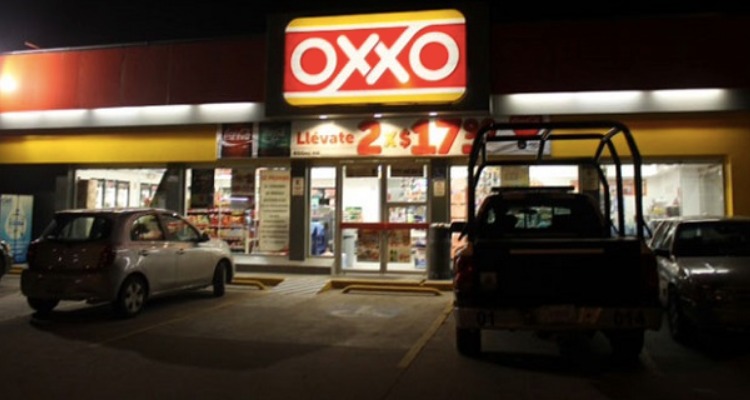 Delincuentes madrugadores! A mano armada someten a personal de Oxxo en  Consorcio
