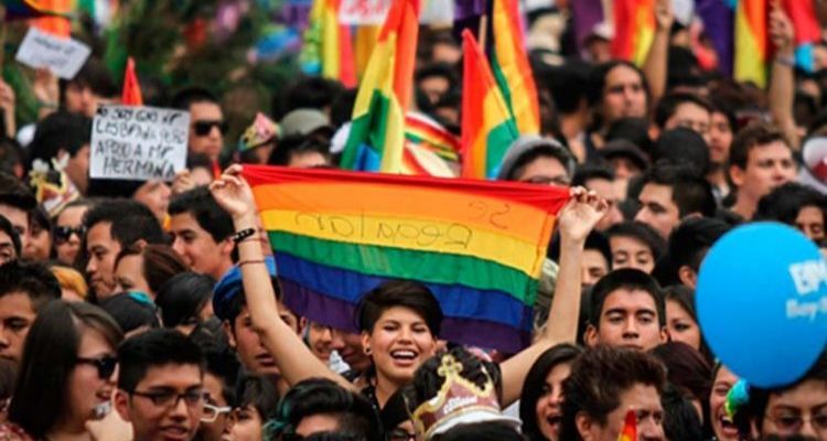 "No pueden estar aquí": pareja denuncia homofobia en Paseo de San Francisco, Puebla