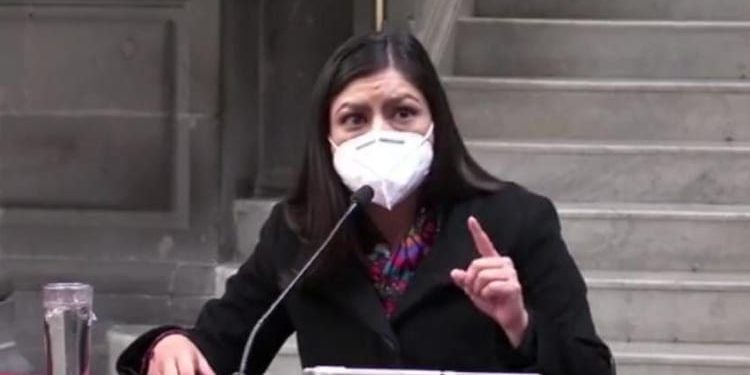 Claudia Rivera justifica que no solicitará licencia porque concentra energías en atender pandemia