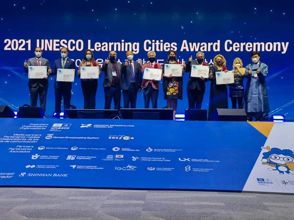 Angélica Alvarado, alcaldesa de Huejotzingo, recibe galardón de Unesco por Ciudades del Aprendizaje 