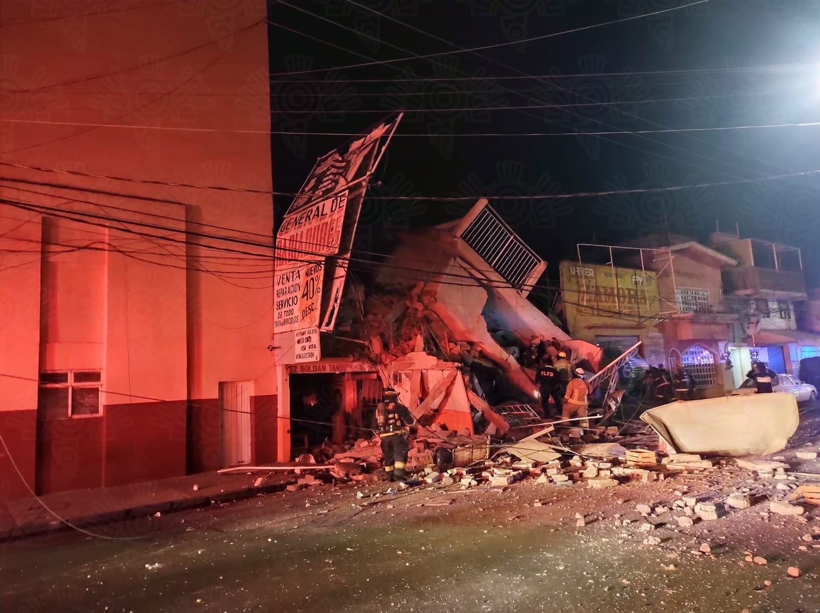 Tanque explota en Puebla 