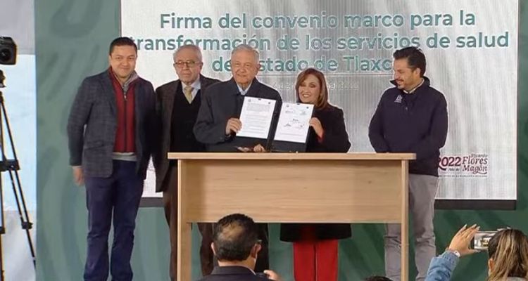 firma convenio AMLO Tlaxcala