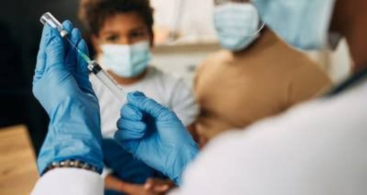 Pfizer pide aprobar su vacuna en niños