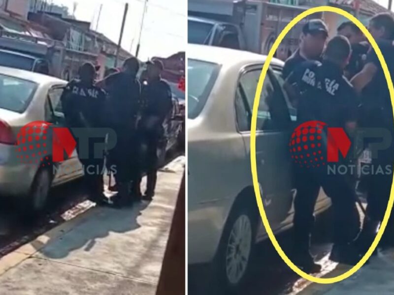 Policías de Ayotoxco someten a hombre