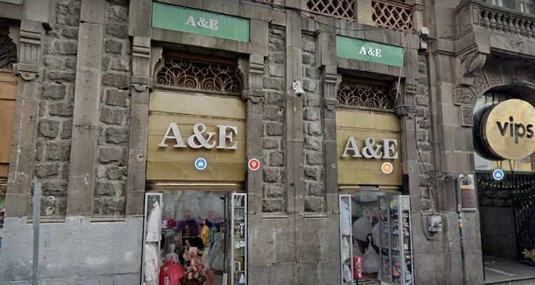 Asalto en boutique A&E del Centro de Puebla