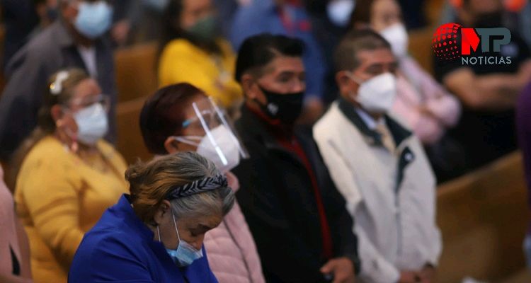 mujer muere tras recibir bendición en Puebla