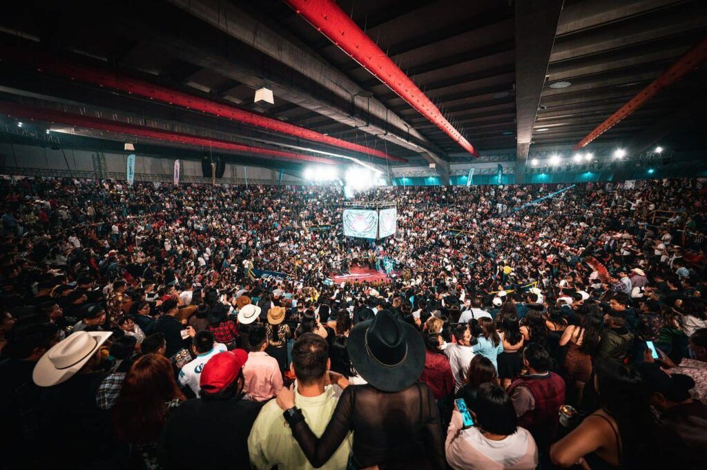 Feria de Puebla: se desata pelea campal tras concierto de Gerardo Ortiz (VIDEO)