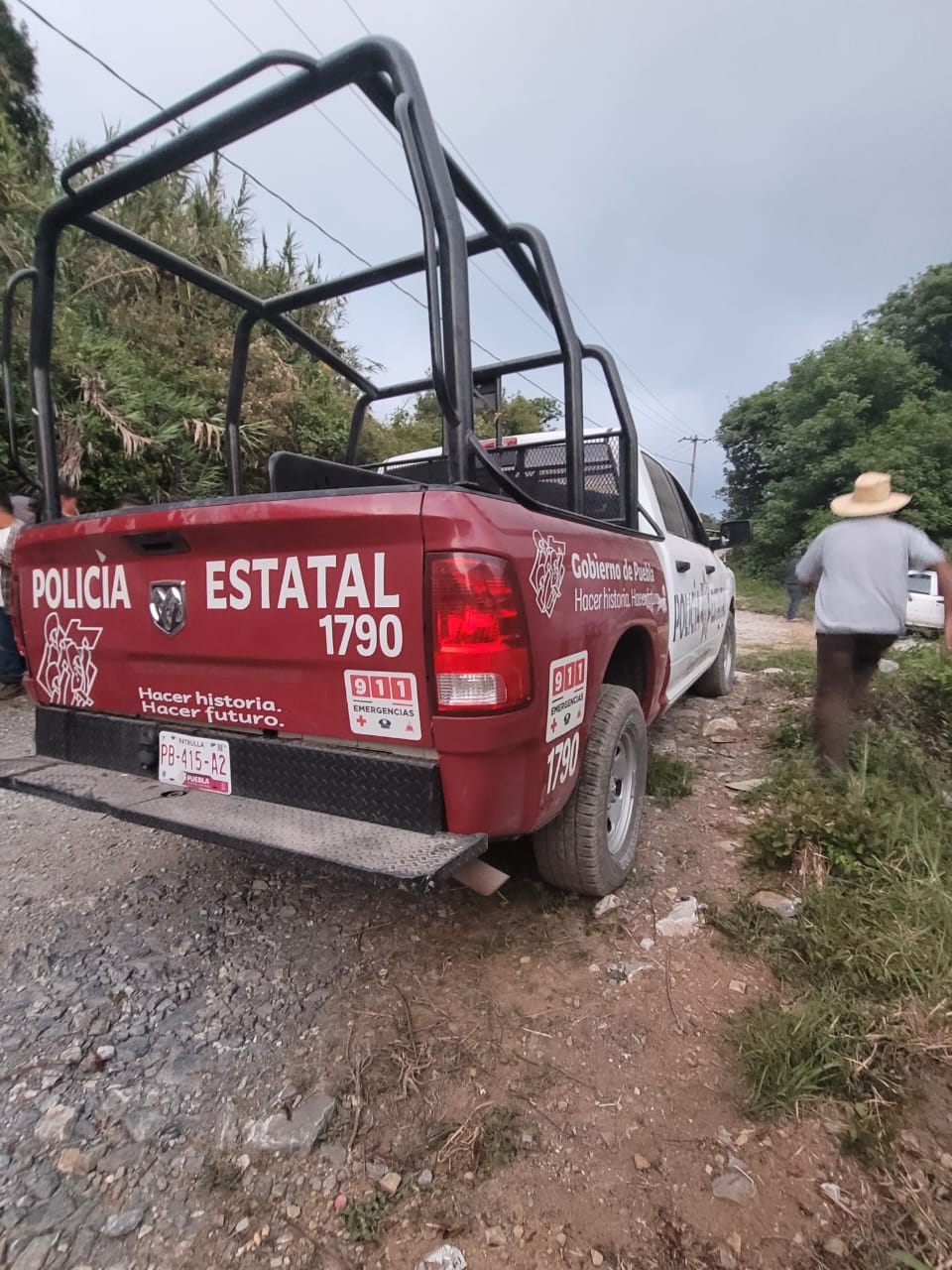 Balacera entre policías estatales y pobladores de Coyomeapan