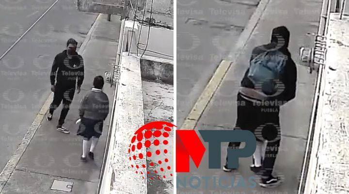 Camara de seguridad capta a hombre manoseando a nina en calles de Puebla