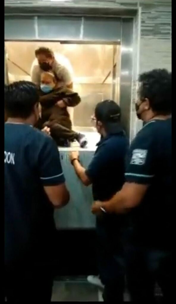 Falla otra vez elevador en IMSS La Margarita