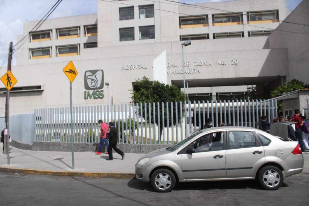 Se desploma unico elevador que servia en IMSS La Margarita