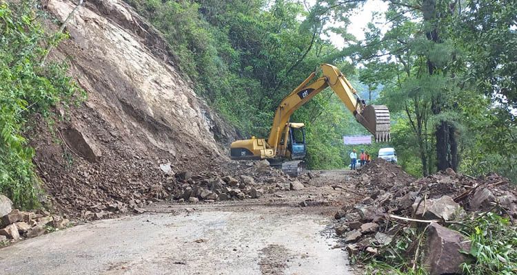 liberan carretera tlatlauqui mazatepec cierre deslave