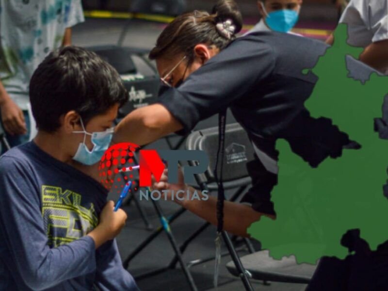 Vacunación en menores de edad en Puebla