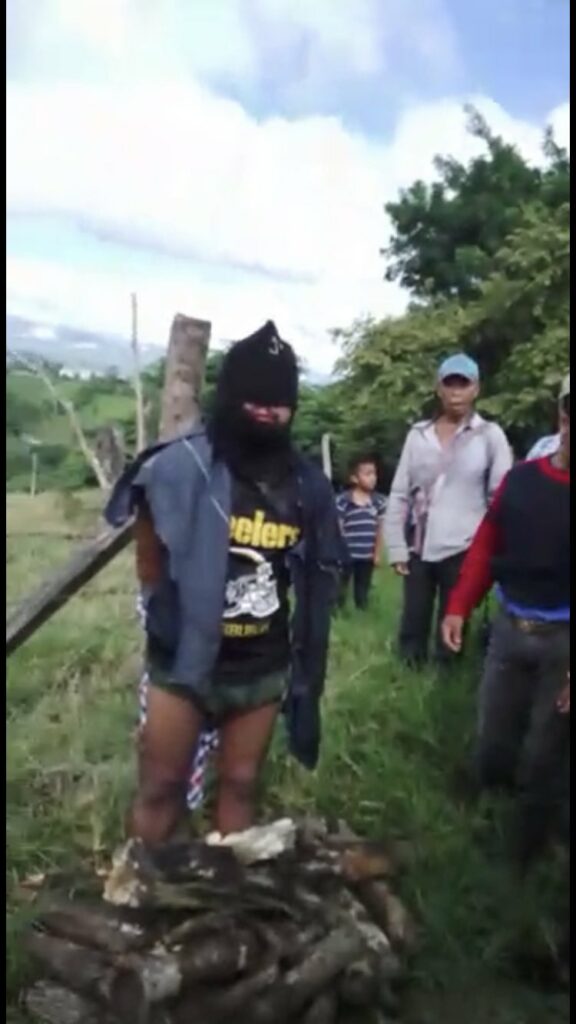Habitantes de Chiapas 'linchan' a un hombre por robarse dos guajolotes