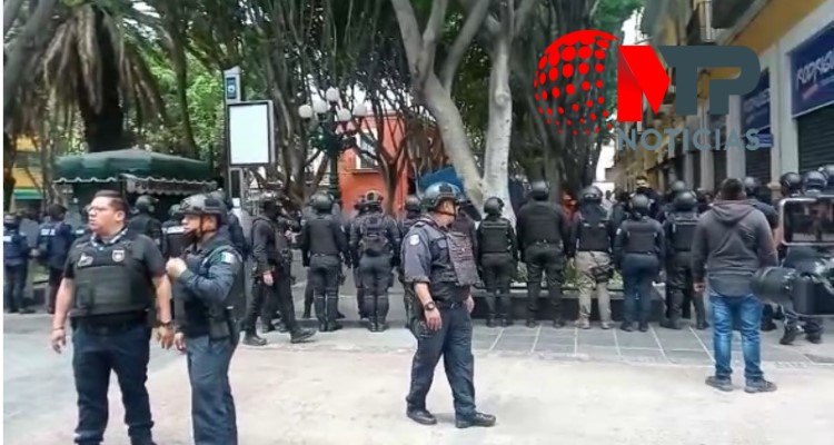 ambulantes-enfrentamiento-policias-centro-puebla2