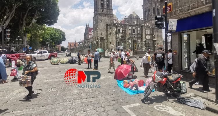 Ambulantes en centro de Puebla