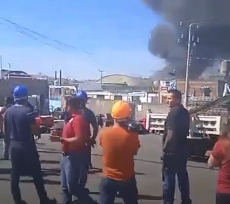 Explosión en fábrica en Totimehuacán