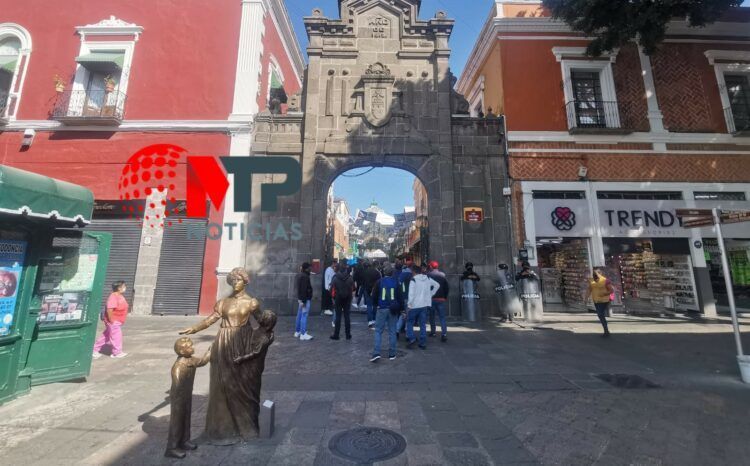 Operativo en calles de Puebla por ambulantes