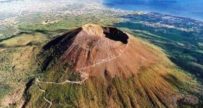 volcan-vesubio-joven-selfie