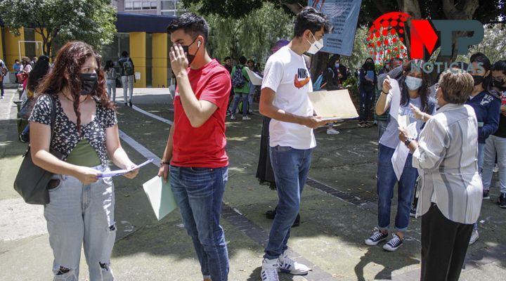 Beca Telmex para universitarios como tramitarla y obtener mil 500 pesos al mes