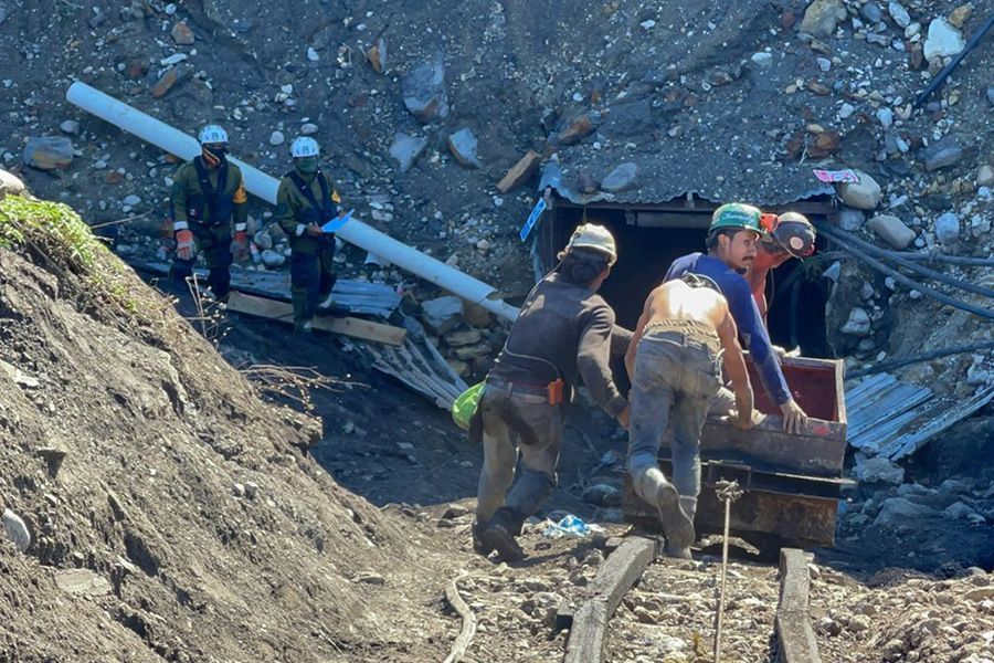 Mineros de Coahuila: asa son los pozos donde trabajaban antes del derrumbe