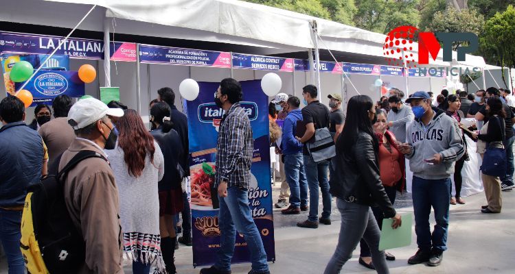 Feria de empleo Puebla parque Juarez