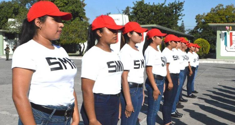 Servicio militar para mujeres en México