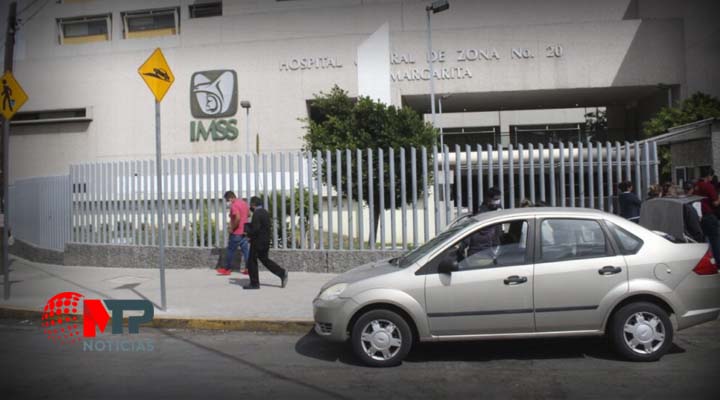 Otra vez el elevador del IMSS La Margarita deja personas atrapadas en Puebla