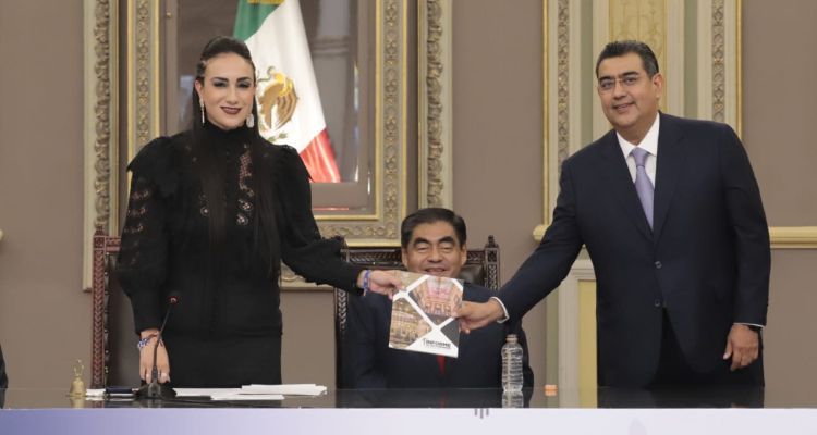 Sergio Salomón informe en Congreso de Puebla