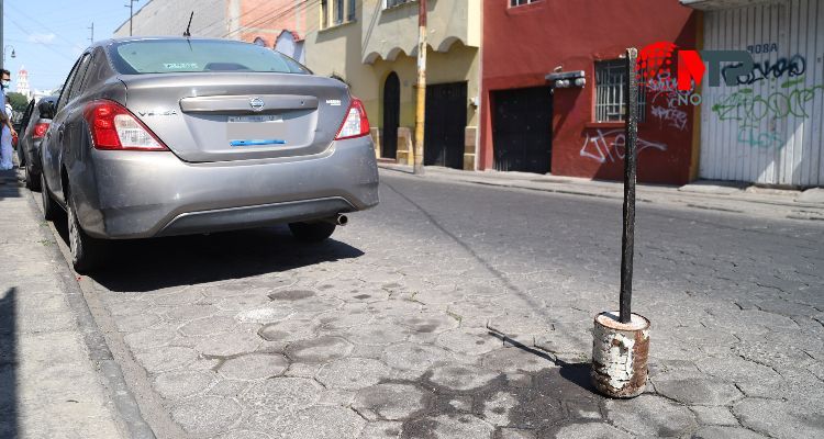Sancionan al menos a 20 establecimientos por obstruir la vía pública en Puebla