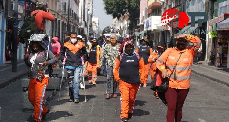 'Naranjitas' en Puebla: ¿por qué se manifistan por segundo día?