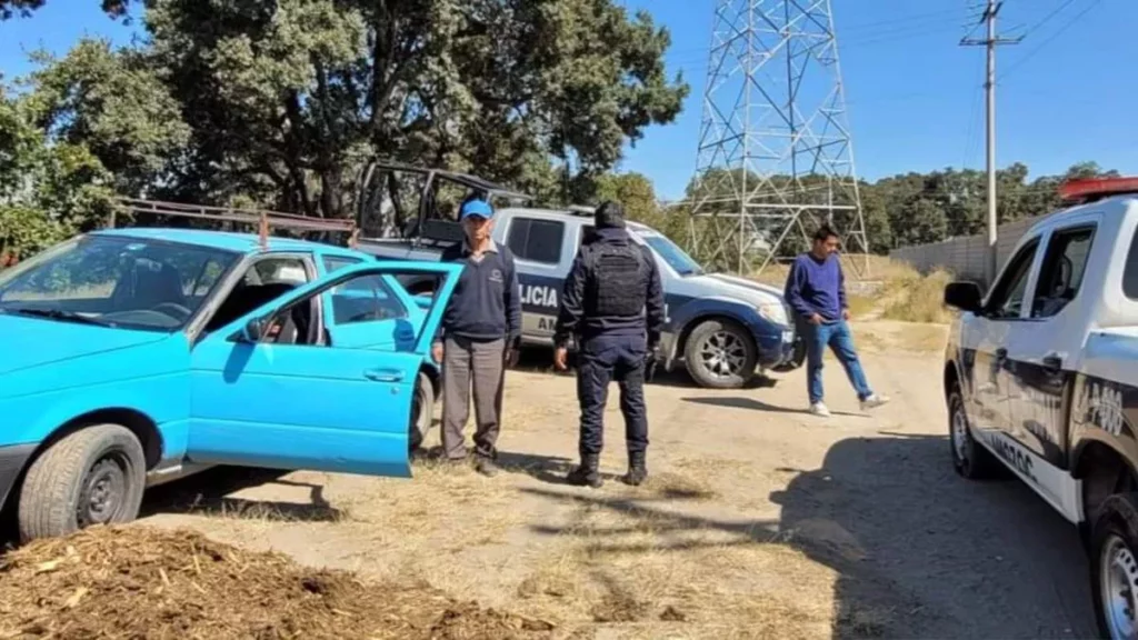 Policías de Amozoc recuperan vehículo robado