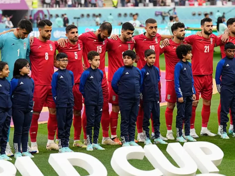 Amenazan con "torturar" a familias de futbolistas de Irán si protestan en Qatar 2022