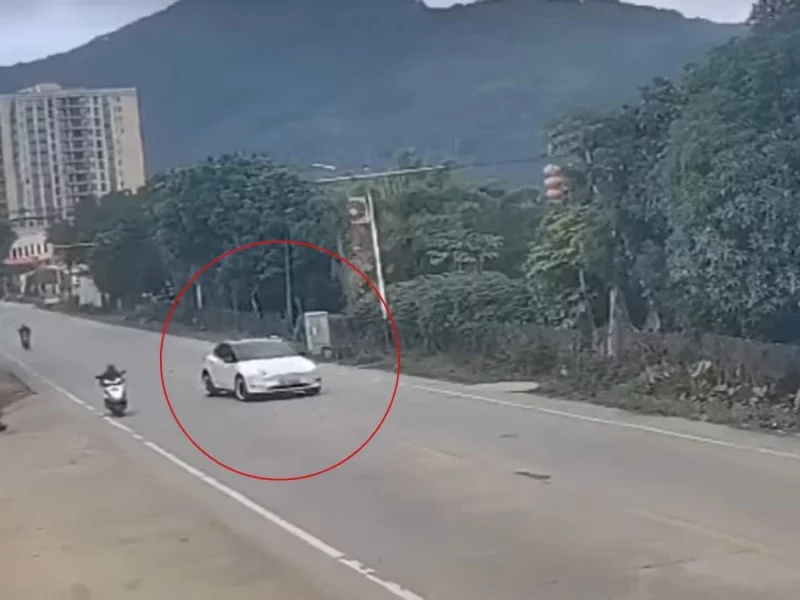 Un auto Tesla protagoniza accidente en el que mueren dos personas en China