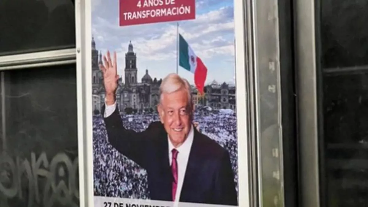 ¿Promocionan la marcha de AMLO con carteles en los metros de CDMX?, esto sabemos