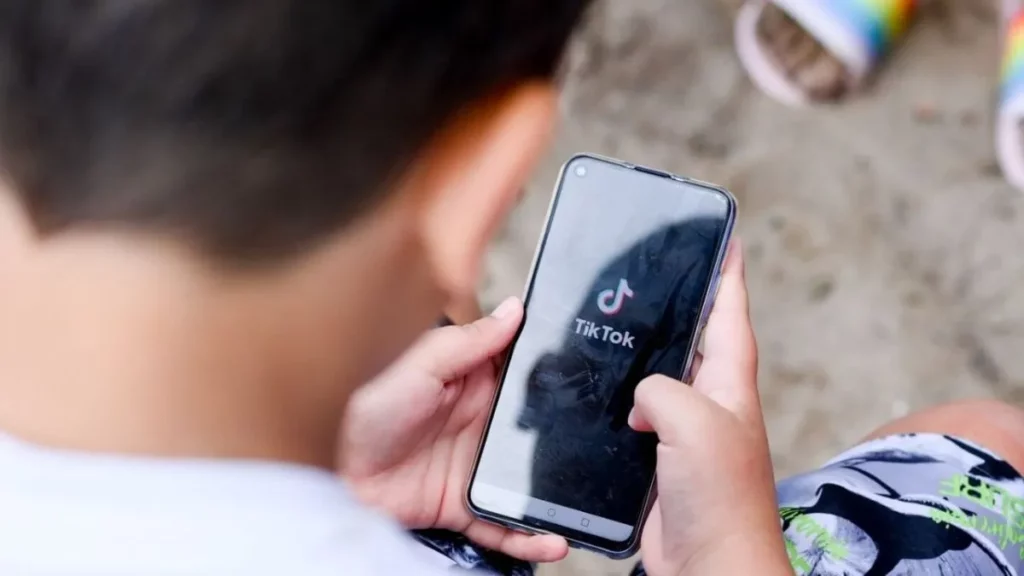 Uso excesivo de TikTok ¿un problema de salud en México, esto dicen expertos