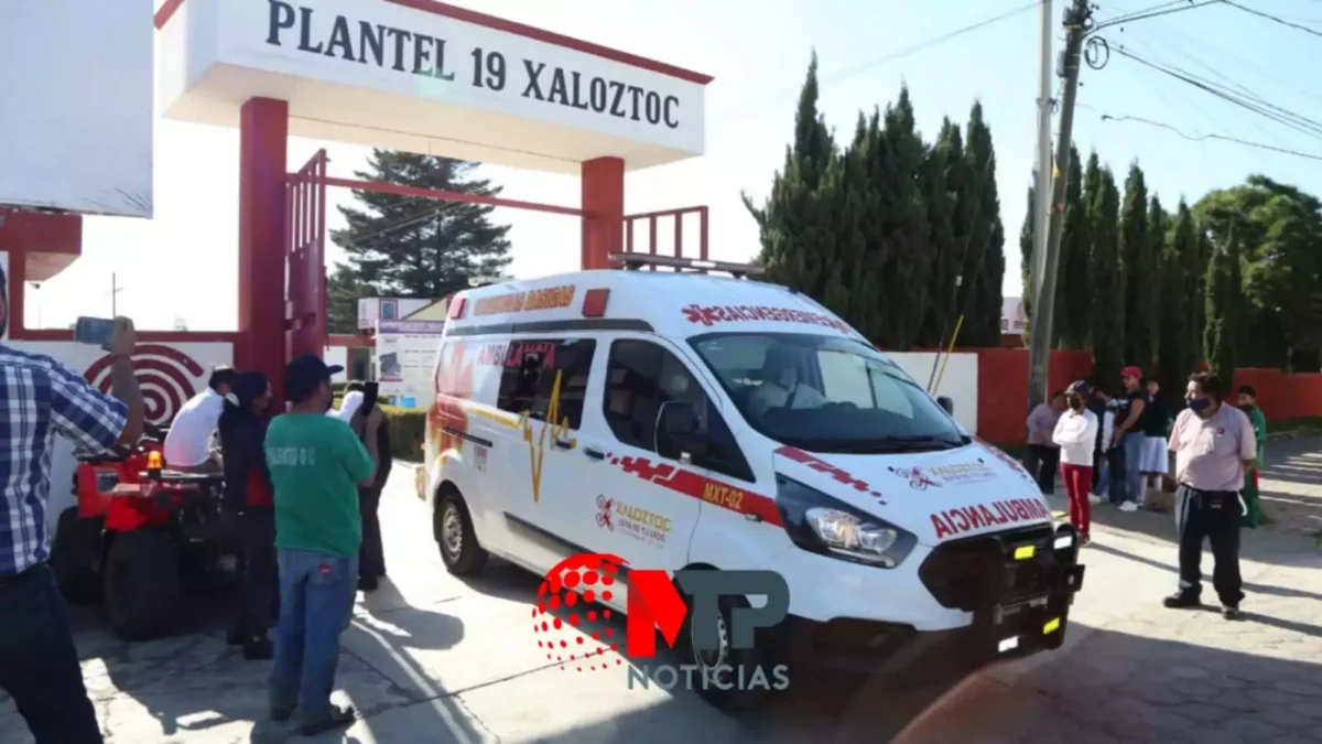 Hospitalizan a 8 menores del COBAT de Tlaxcala por tomar alcohol adulterado