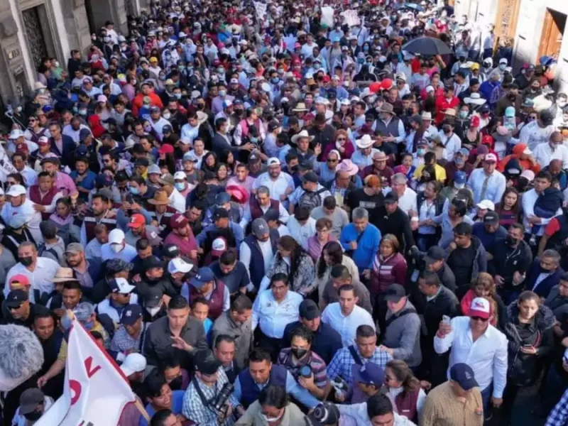 La marcha de los 100 mil que encabezó Barbosa en Puebla
