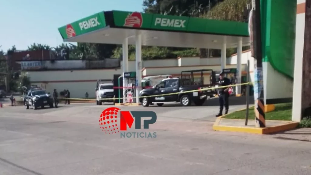 Ejecutan a balazos a despachador de gasolina en Hueytamalco