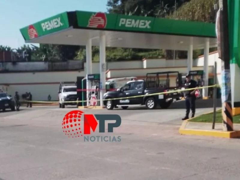 Ejecutan a balazos a despachador de gasolina en Hueytamalco