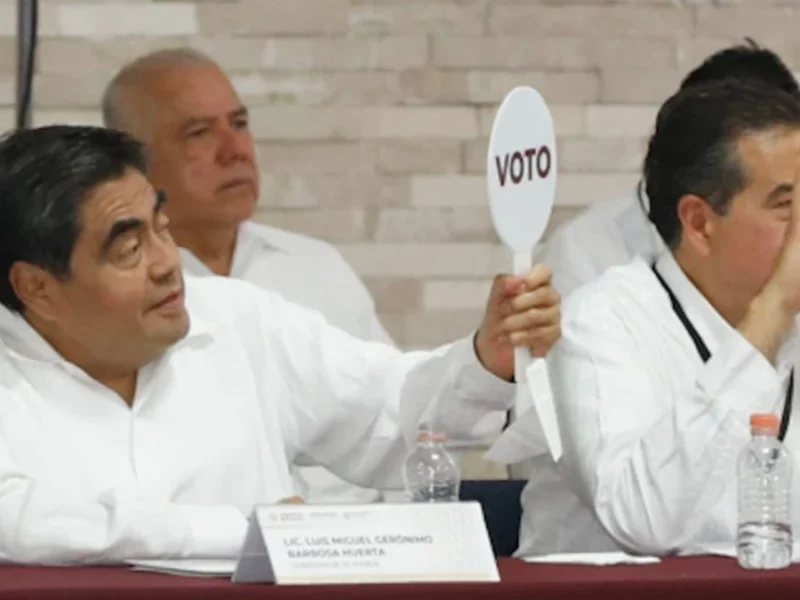 Barbosa asiste a sesiones de seguridad con AMLO en Veracruz