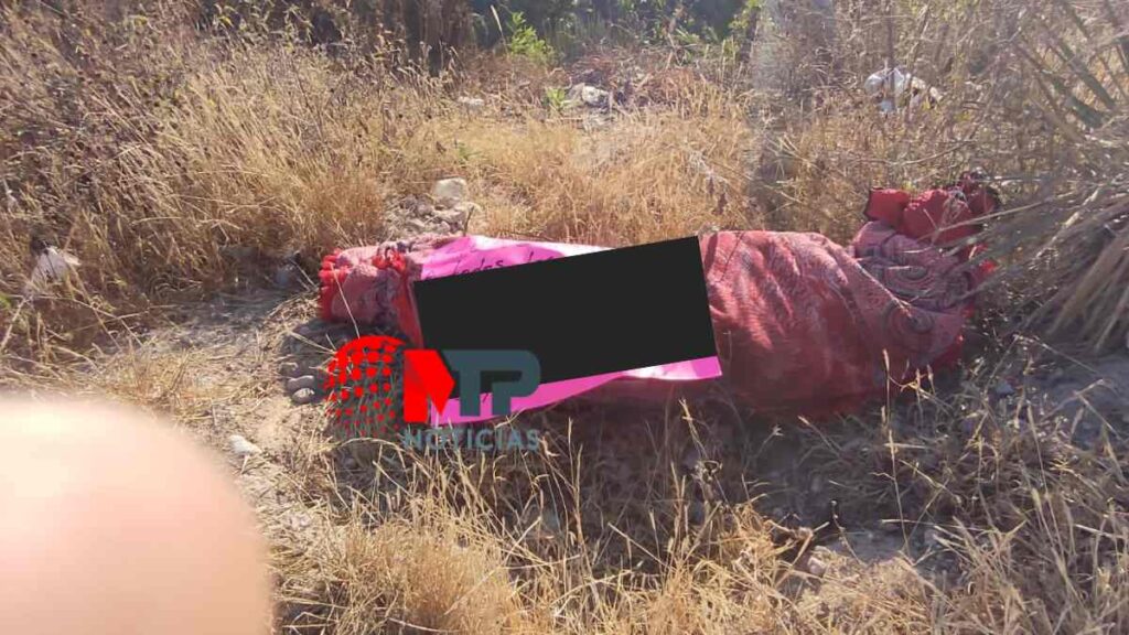 Cadáver de hombre ejecutado en Tehuacán.