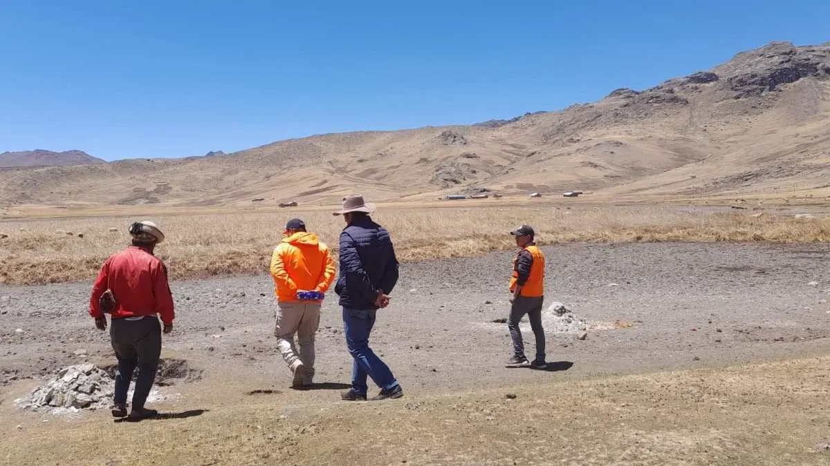Dos lagunas desaparecen tras intensas sequías en Perú
