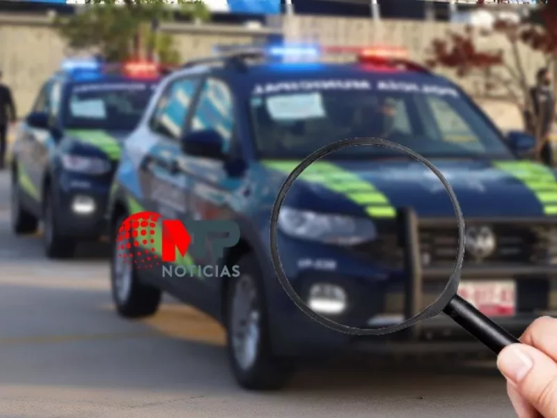Tres policías municipales son investigados por 'ordeñar' patrulla en Puebla