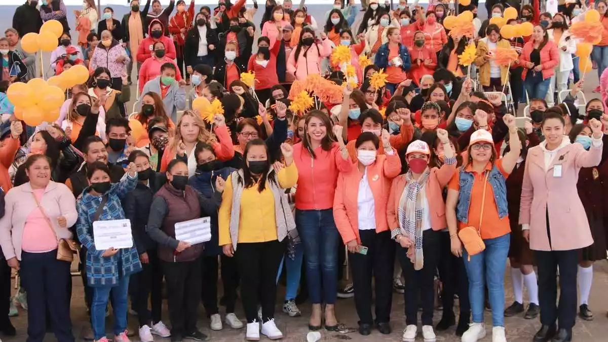 Angélica Alvarado refrenda apoyo a mujeres en Huejotzingo