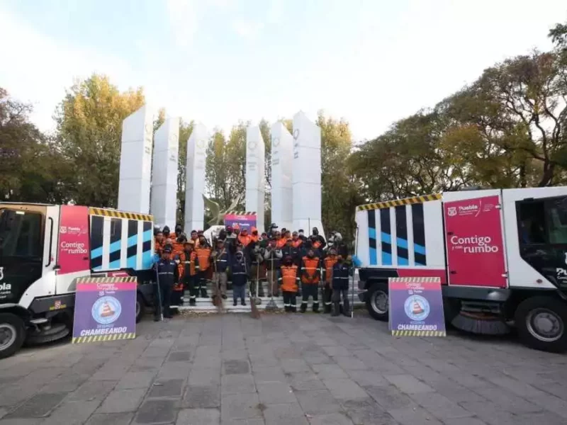 Intervienen el bulevar 5 de Mayo, con mantenimiento de luminarias