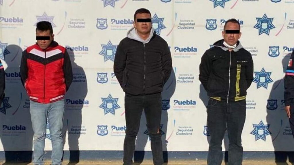 Detienen a tres integrantes de 'Los Rafiki', por robo a casa habitación en Puebla