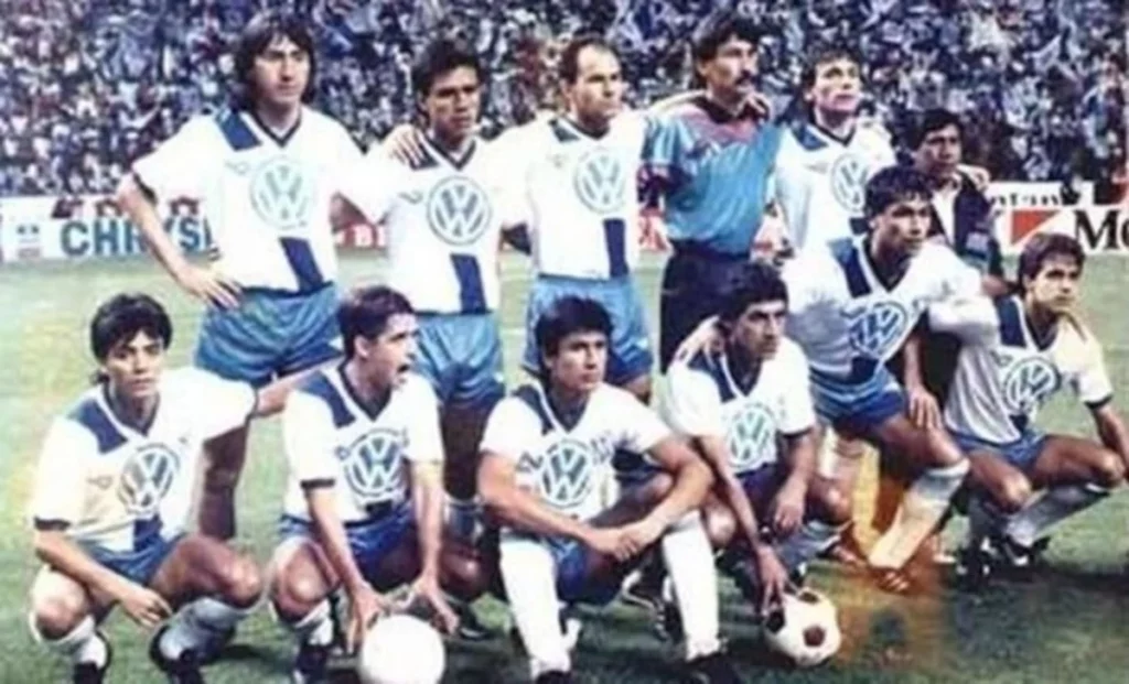 El Puebla tuvo siempre uniforme blanco y azul