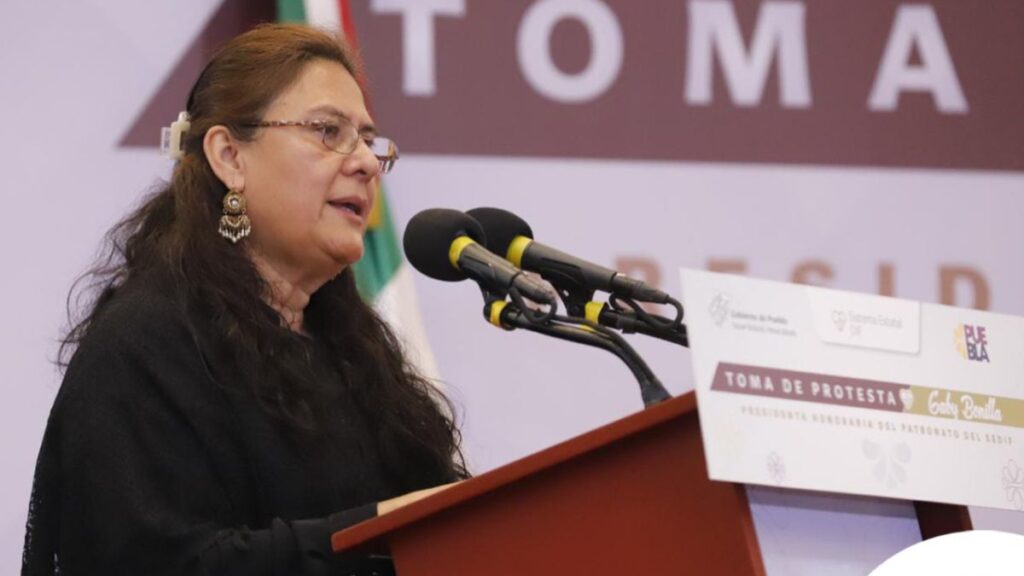Justicia contra corruptos, pide doña Rosario a nuevo gobernador tras despedirse del DIF Puebla